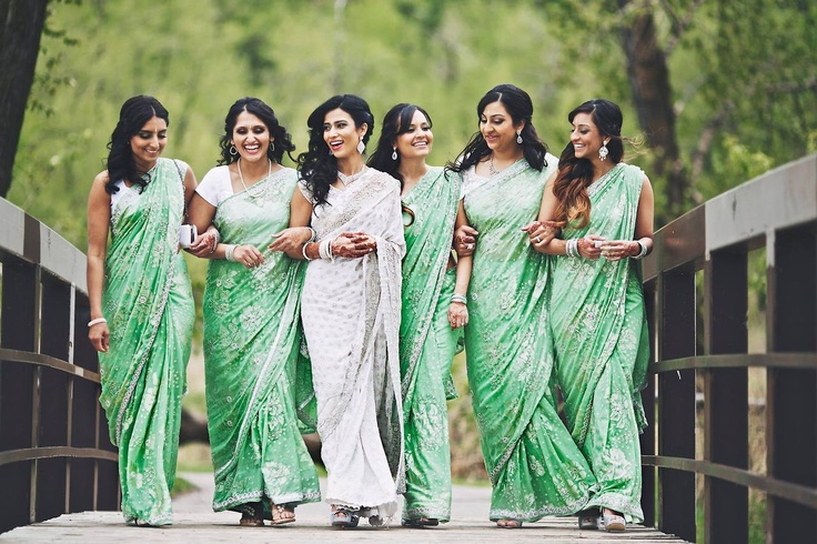 Indian-Brides-Maid-Sari-1