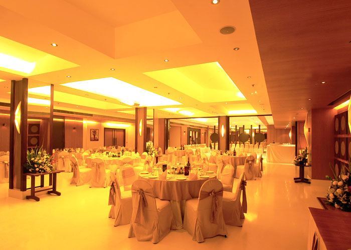 The Club Andheri West