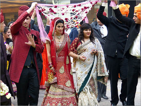 http://pimg.tradeindia.com/02744191/b/1/Indian-Wedding-Planner.jpg