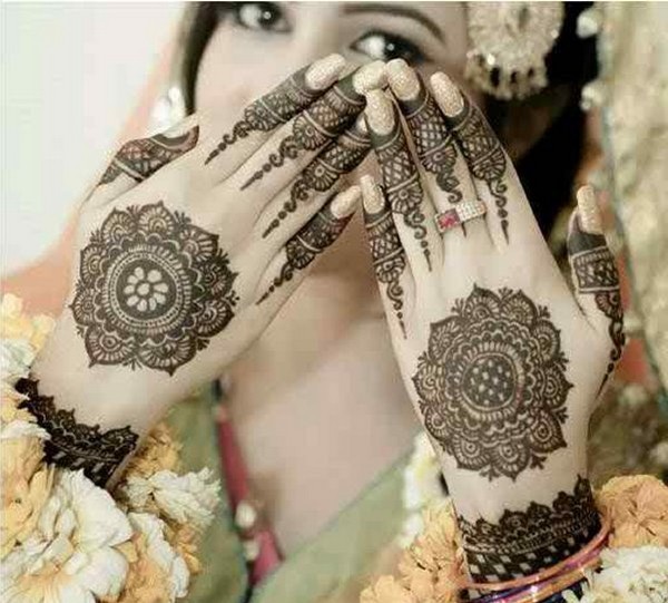 Indian-Mehndi-Designs-2015-600x541