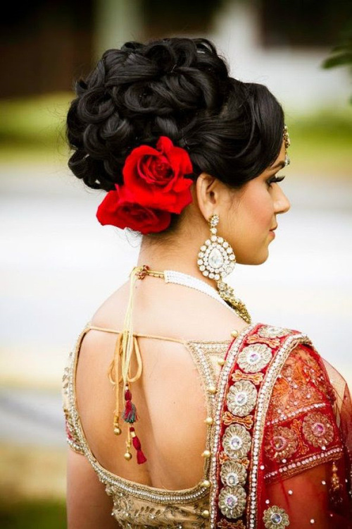 16 Beautiful Indian Wedding Hairstyles: Curated List