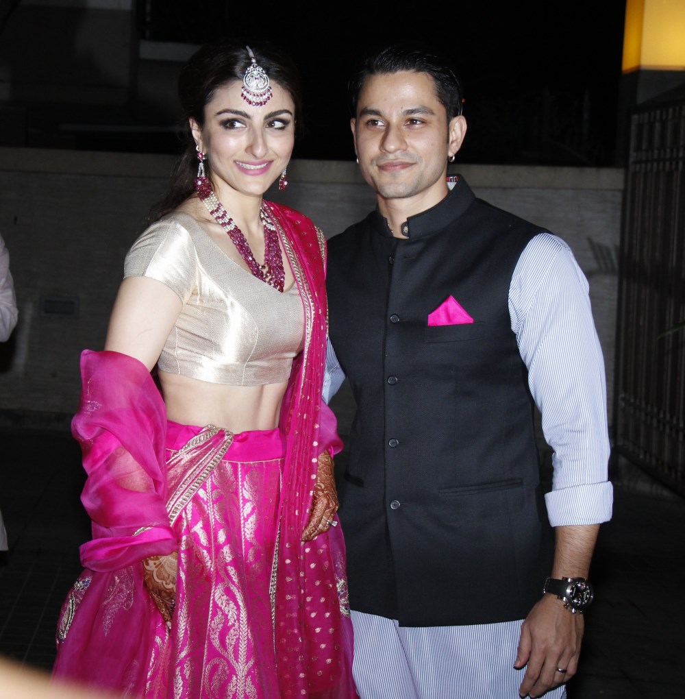 Soha-Ali-Khan-Kunal-Khemu-Marriage-Reception-Photos-7