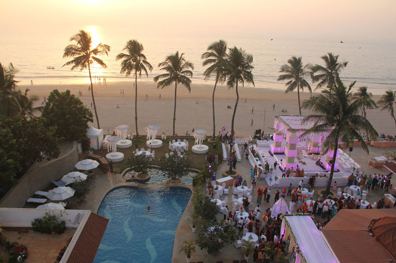 http://www.sunnsandhotel.com/images/mumbai/beachroom/img2.jpg