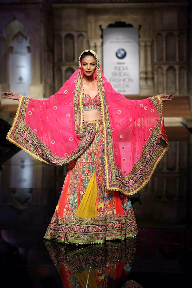 latest trends indian wedding clothes
